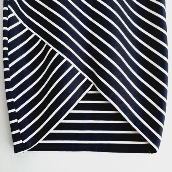 ZARA Soft Ponte Knit Pull-On Asymmetric Pencil Skirt Stripe Pattern B&W Sz S - Picture 3 of 10